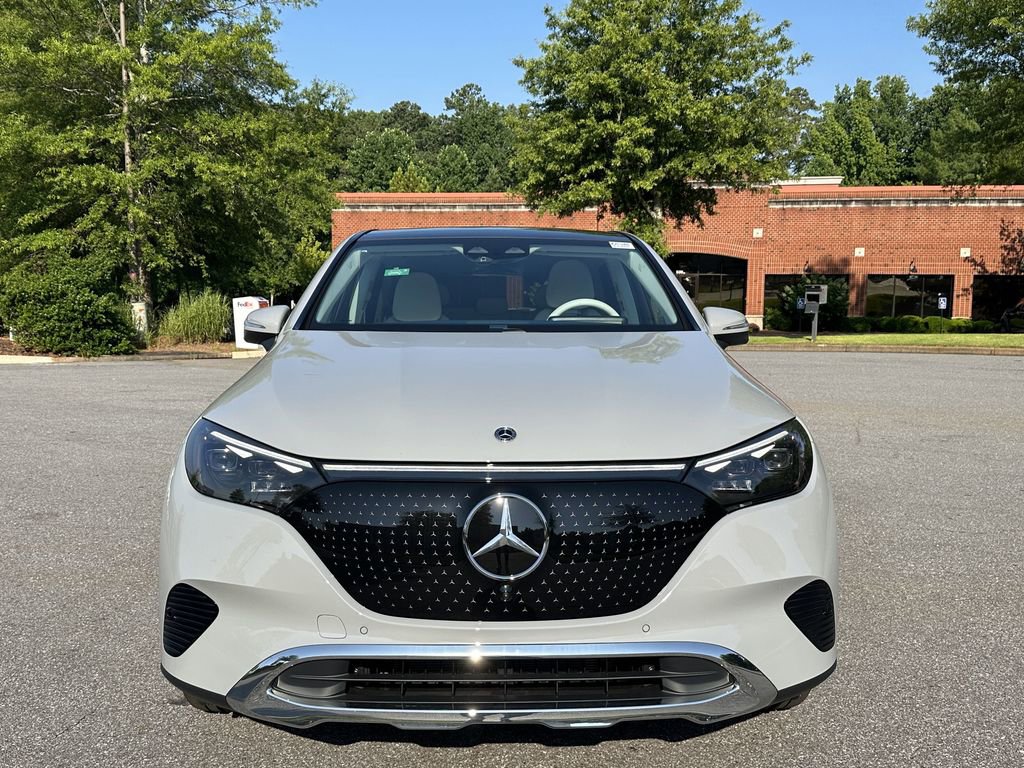 2025 Mercedes Benz EQE SUV 350 photo 3
