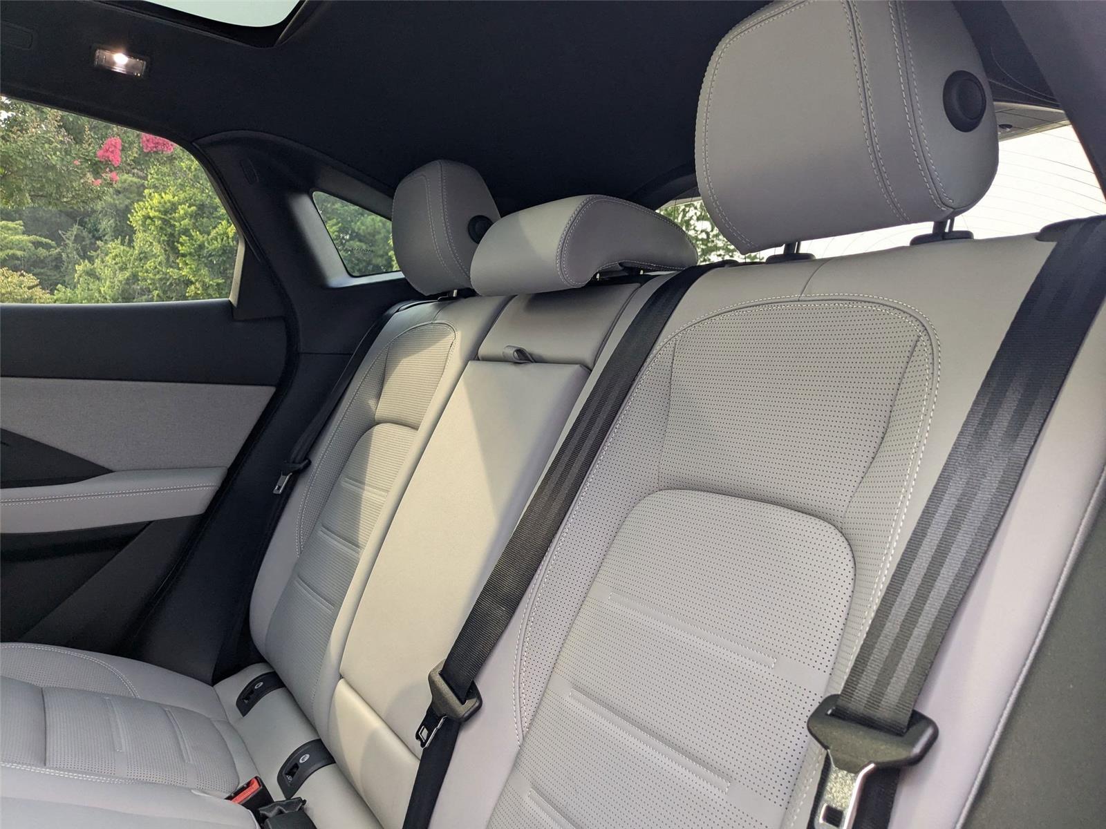 2024 Jaguar E-PACE R-Dynamic SE photo 28