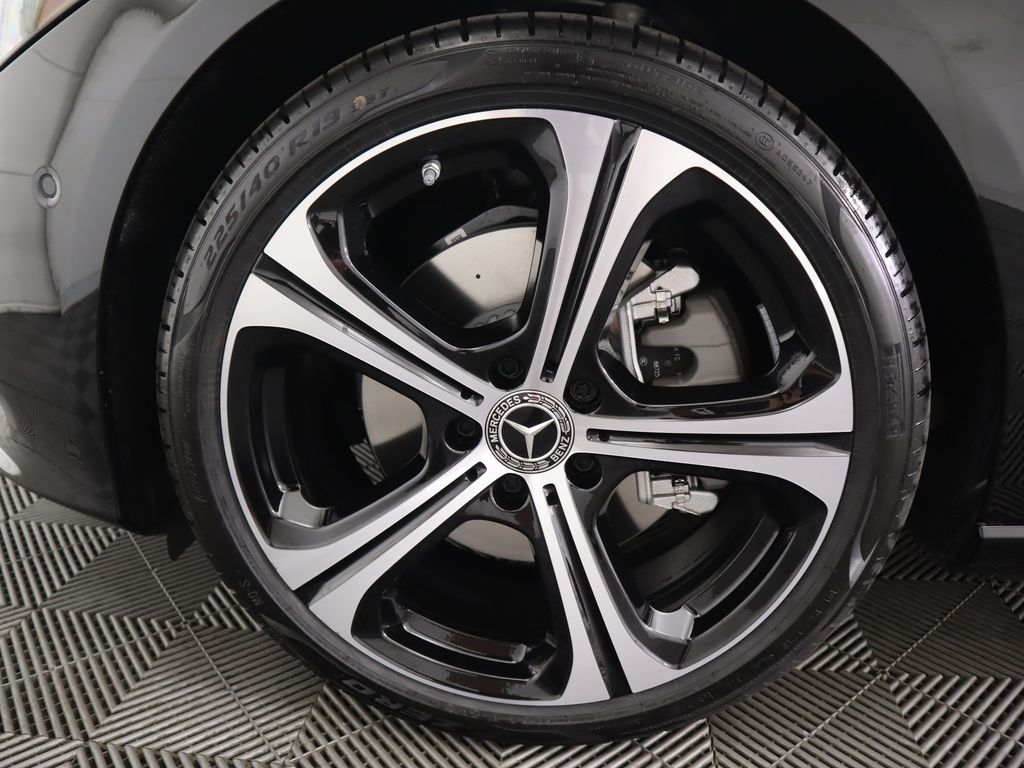 2025 Mercedes Benz C 300 photo 29