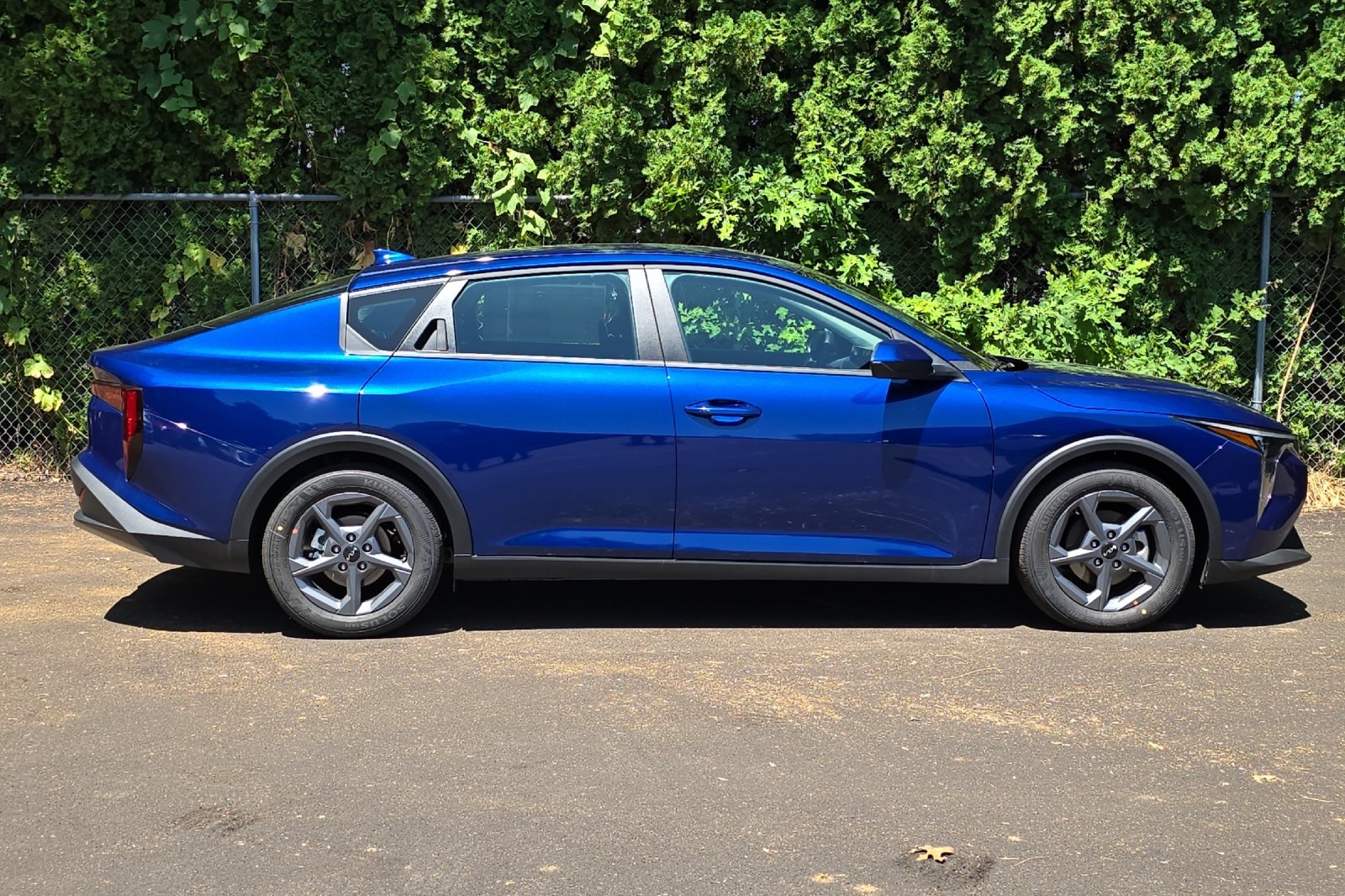 2025 Kia K4 LXS photo 2