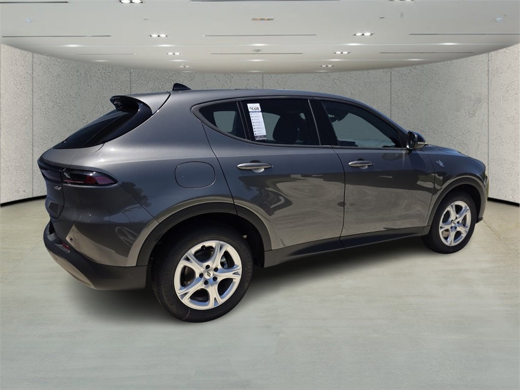 2025 Dodge Hornet GT photo 4