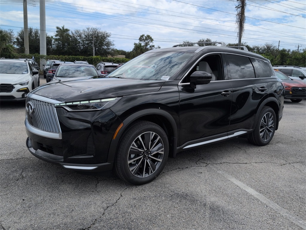 2026 Infiniti QX60 Luxe photo 3