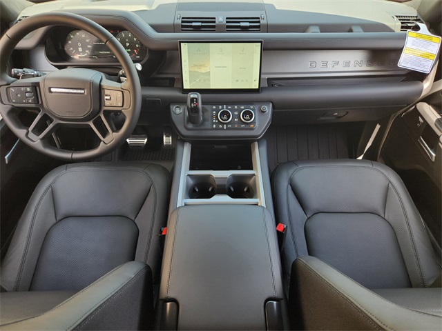 2025 Land Rover Defender 110 V8 photo 16