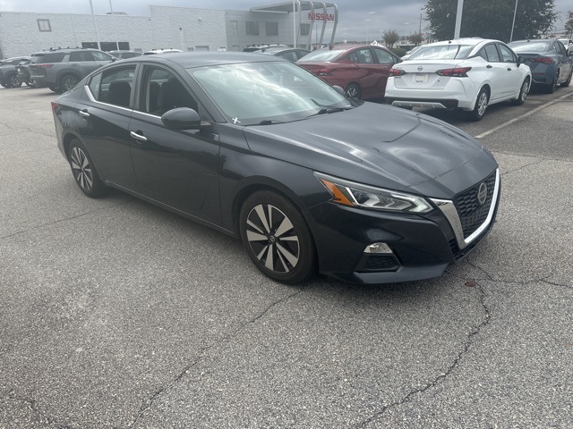 2022 Nissan Altima SV