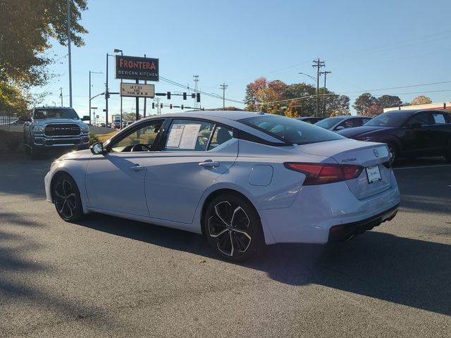 2024 Nissan Altima 2.5 SR photo 2