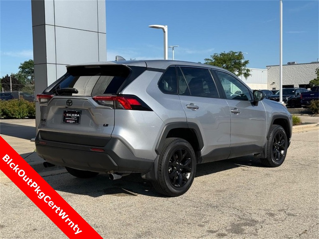 2024 Toyota RAV4 LE photo 3