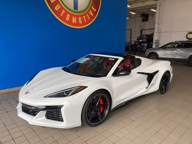 2025 Chevrolet Corvette E-Ray 2LZ