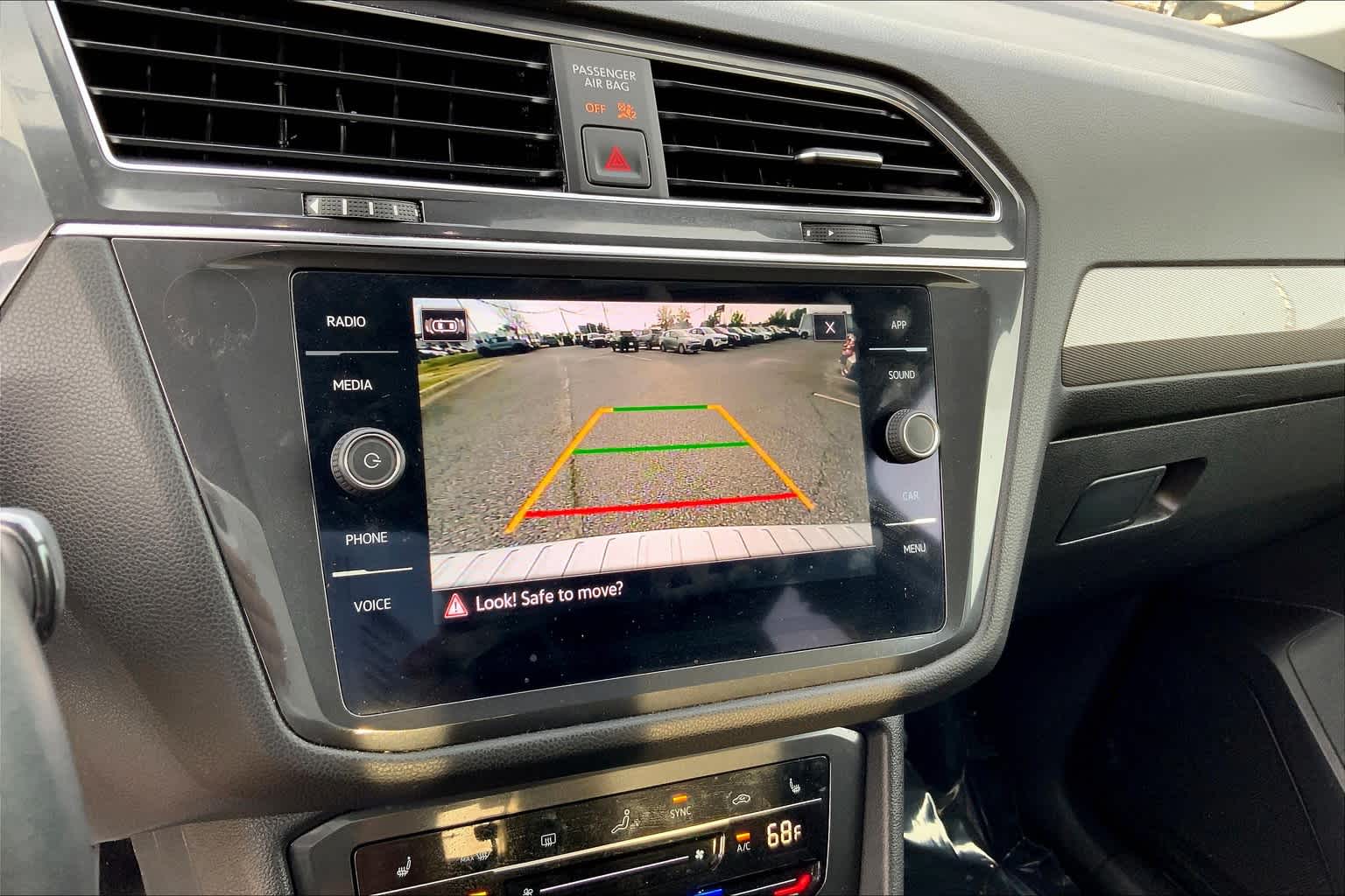 2022 Volkswagen Tiguan SE photo 25