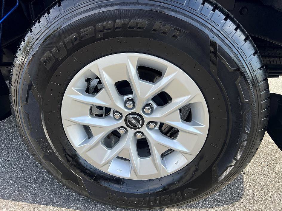 2024 Nissan Frontier SV photo 10