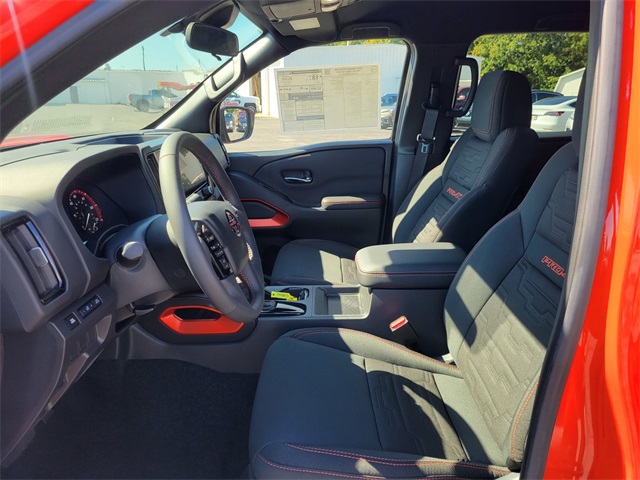 2025 Nissan Frontier PRO-4X photo 13