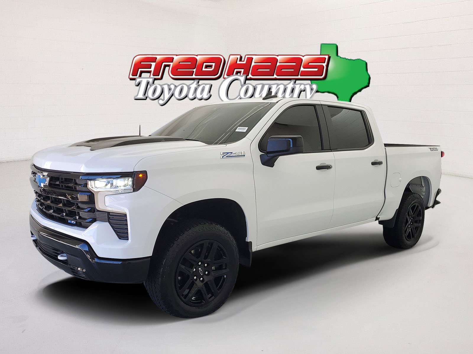 2025 Chevrolet Silverado 1500 - Image 1