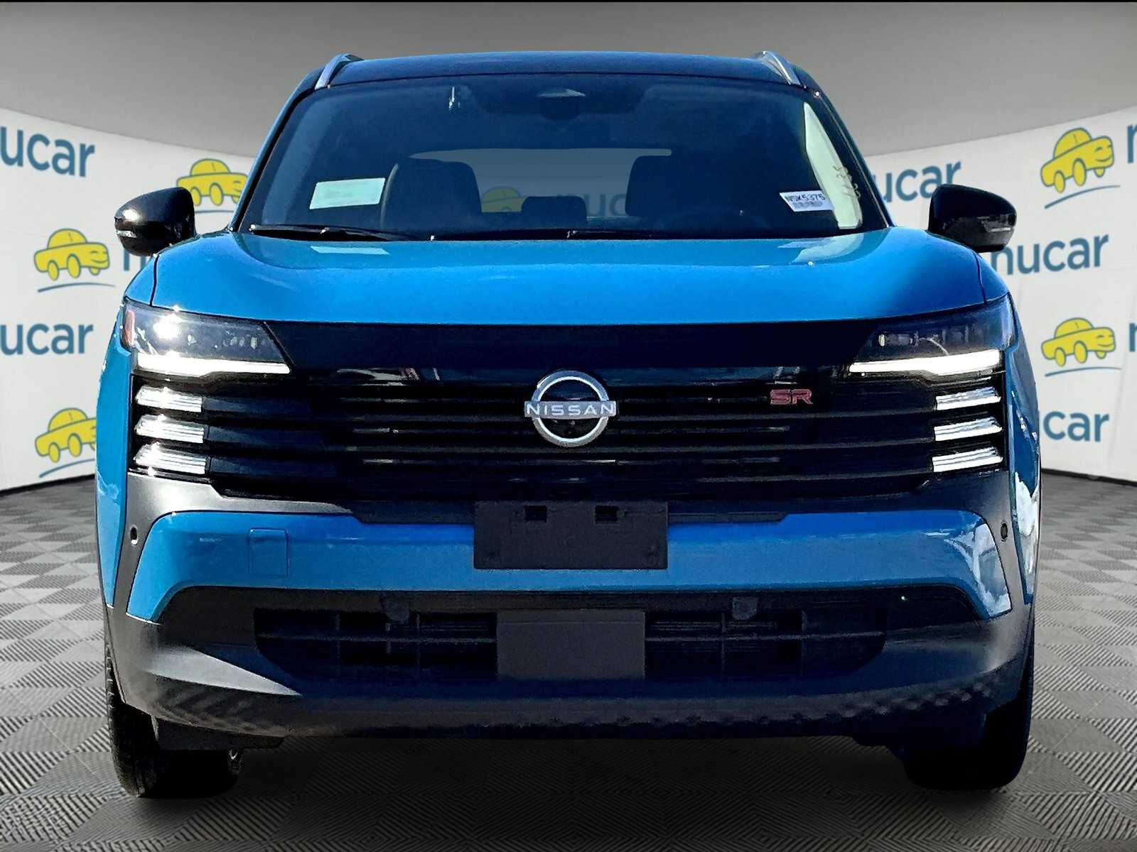 2025 Nissan Kicks SR photo 2