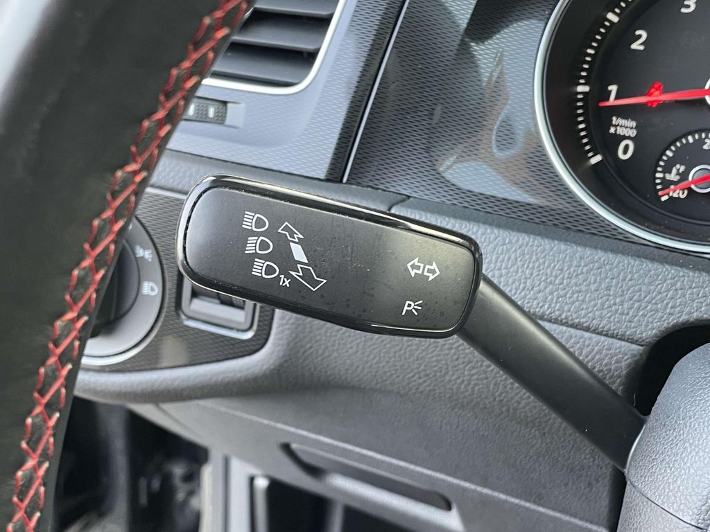 2015 Volkswagen Golf GTI Autobahn Performance photo 10