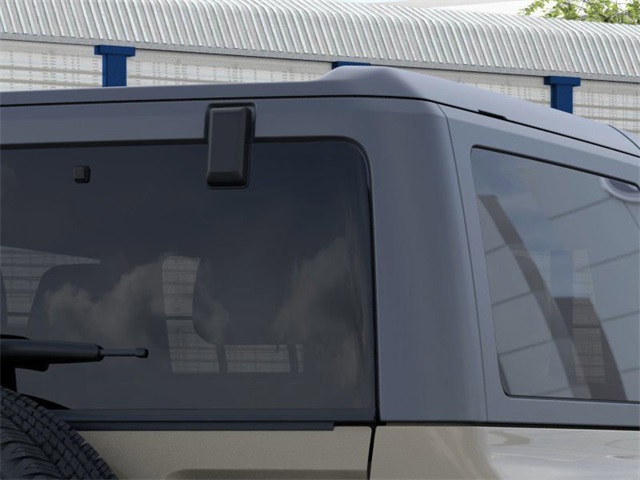 2025 Ford Bronco Base photo 21