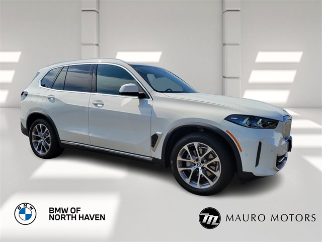 2025 BMW X5 40i's photo