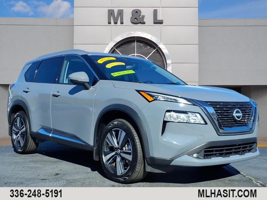 2022 Nissan Rogue SL