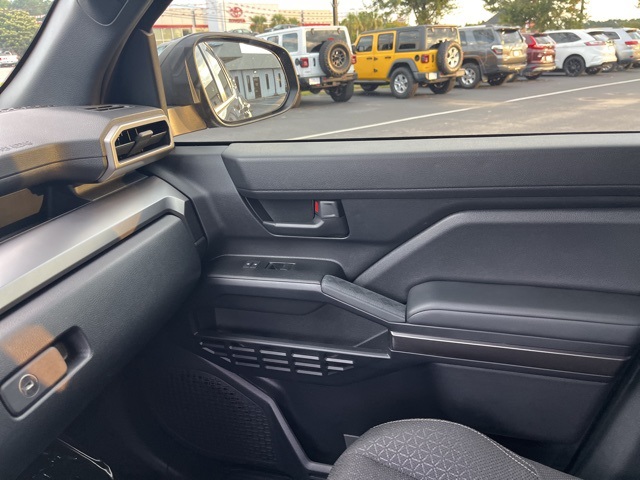 2025 Toyota 4Runner SR5 photo 27