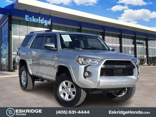 2022 Toyota 4Runner SR5's photo