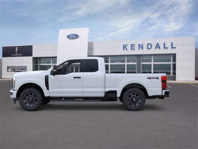 2026 Ford F-350 photo 3