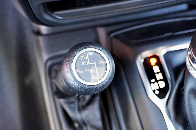 New 2025 Firecracker Red Clear-Coat Exterior Paint Jeep Sport S image 38