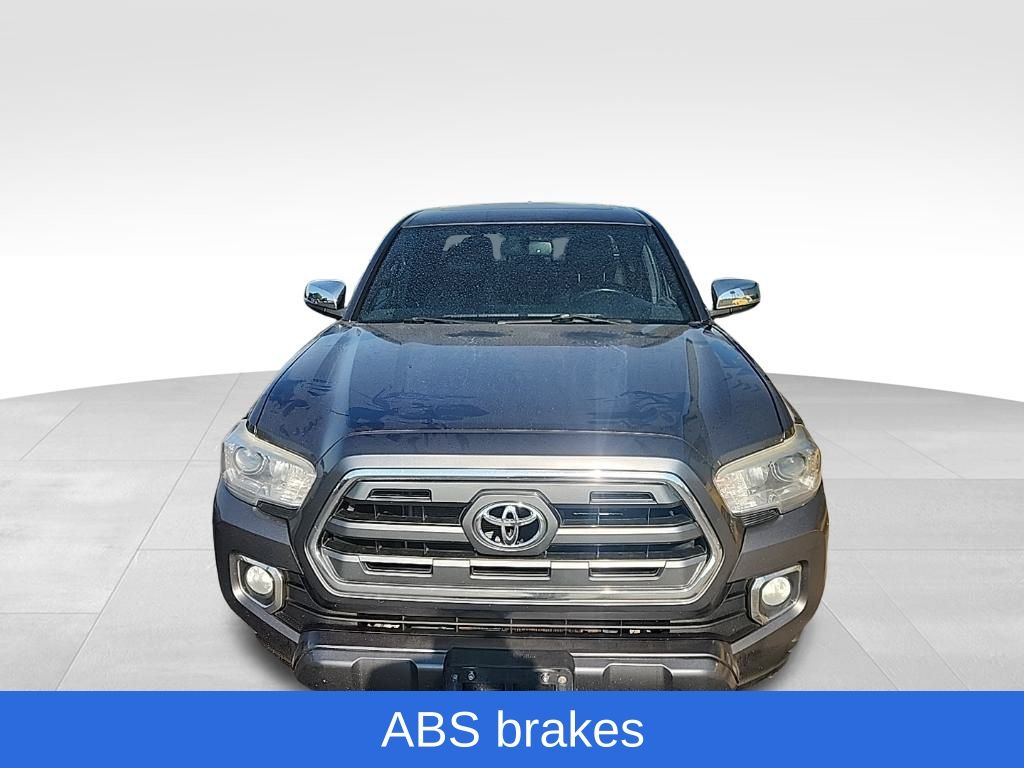2017 Toyota Tacoma Limited photo 5