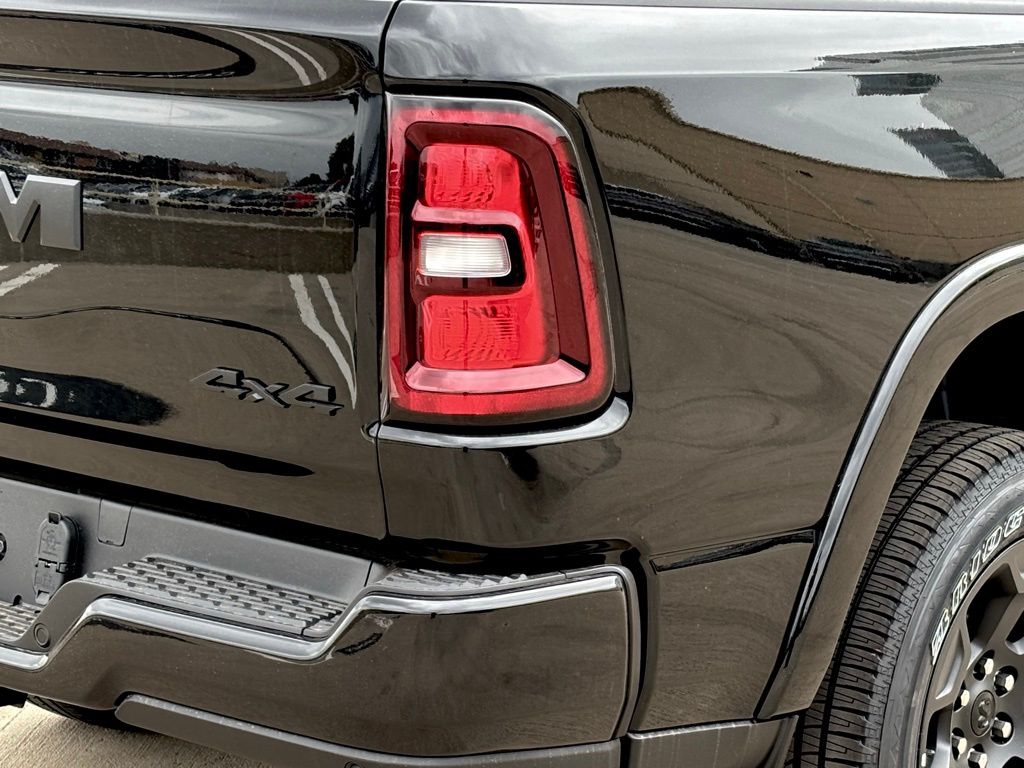 2025 Ram 1500 Big Horn Lone Star photo 4