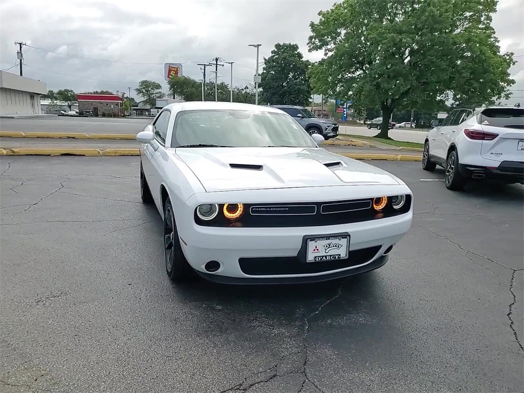 2023 Dodge Challenger SXT photo 5