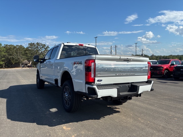 2025 Ford F-250 Platinum photo 4