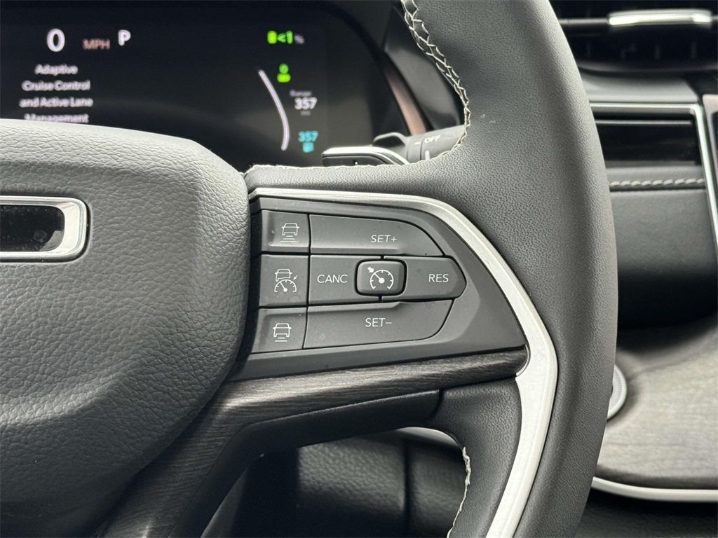 2022 Jeep Cherokee Limited 4xe photo 21