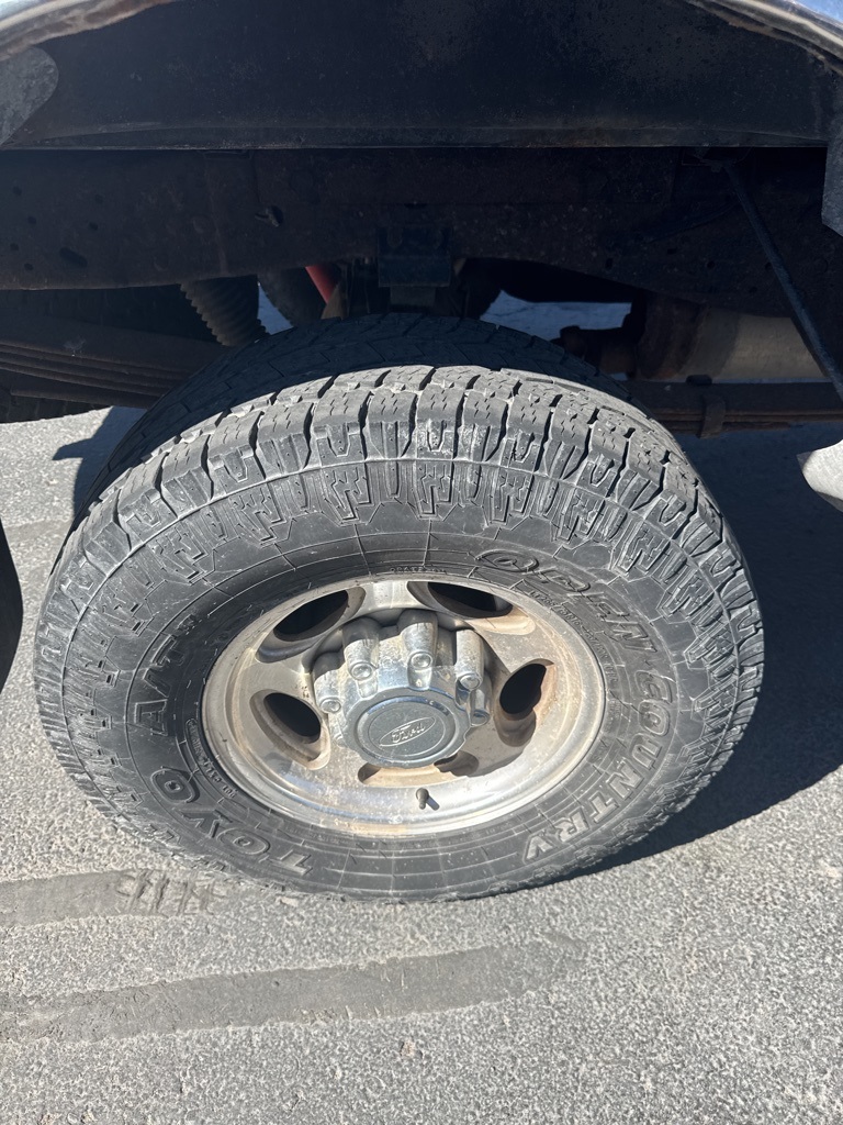 1999 Ford F-350 XLT photo 8