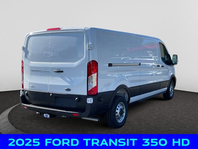 2025 Ford Transit photo 4
