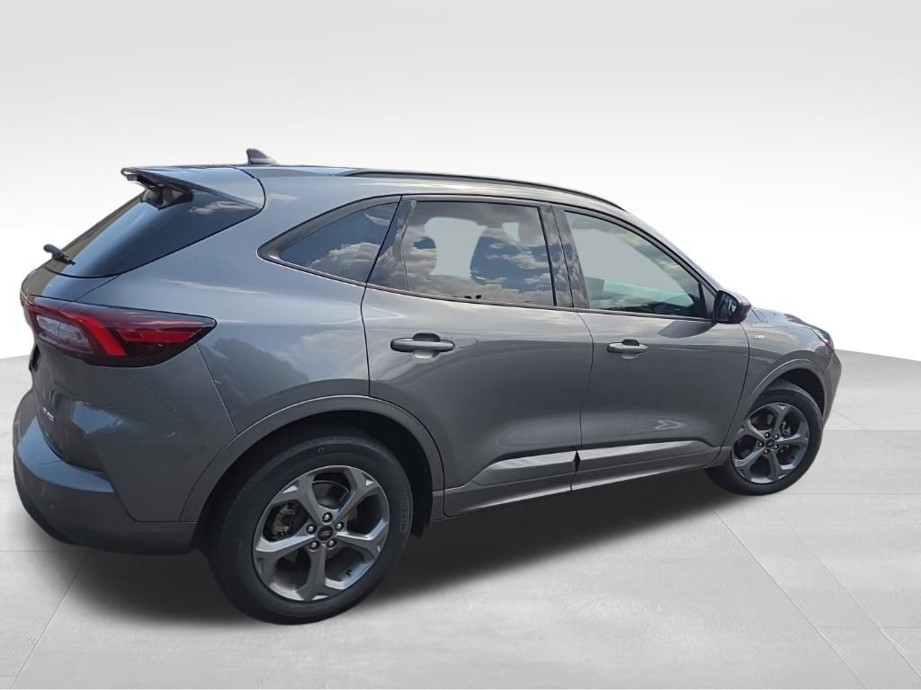 2023 Ford Escape ST-Line Select photo 3