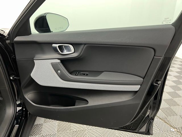 2022 Polestar PS2 e-AWD photo 13