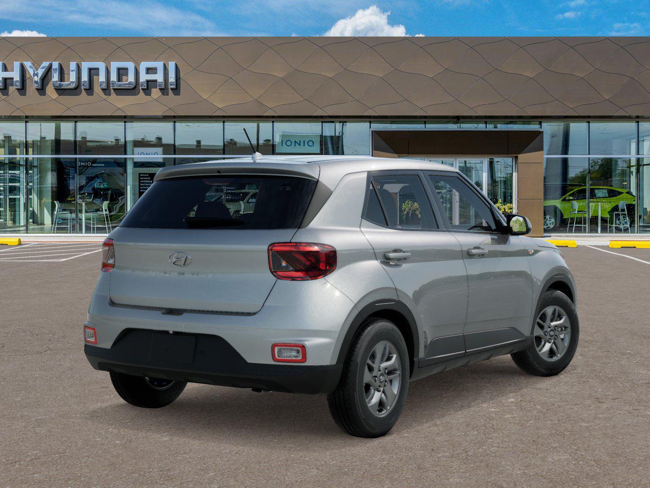 2026 Hyundai Venue SE photo 4