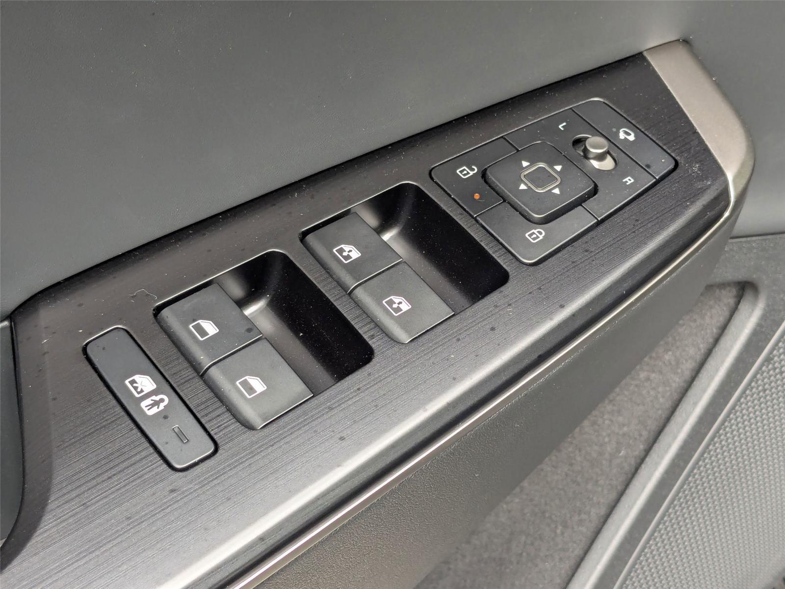 2025 Kia EV6 Light Wind photo 13