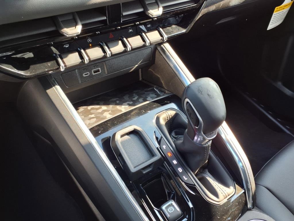 New 2025 Onyx Black GMC Elevation image 15