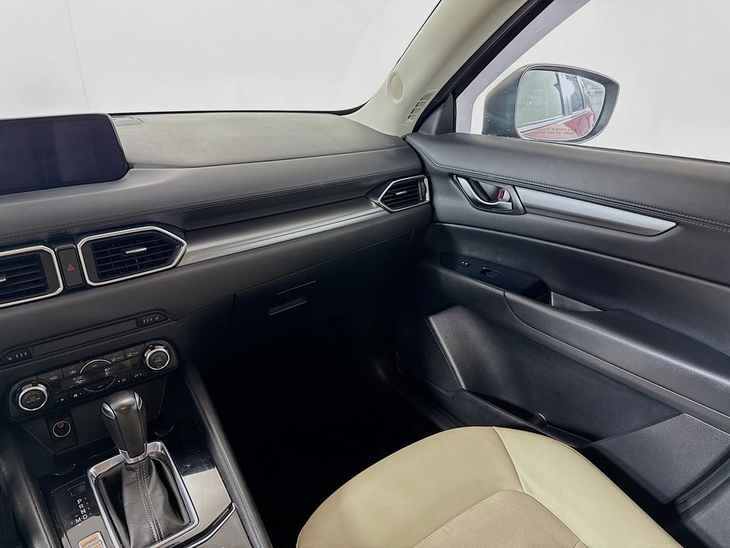 2017 Mazda CX-5 Touring photo 22