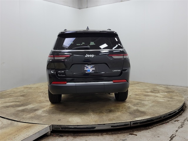 2025 Jeep Grand Cherokee Limited photo 4