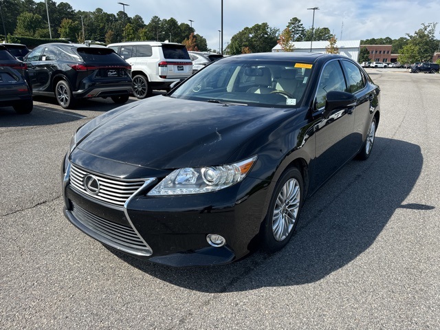 2015 Lexus ES 350 photo 4