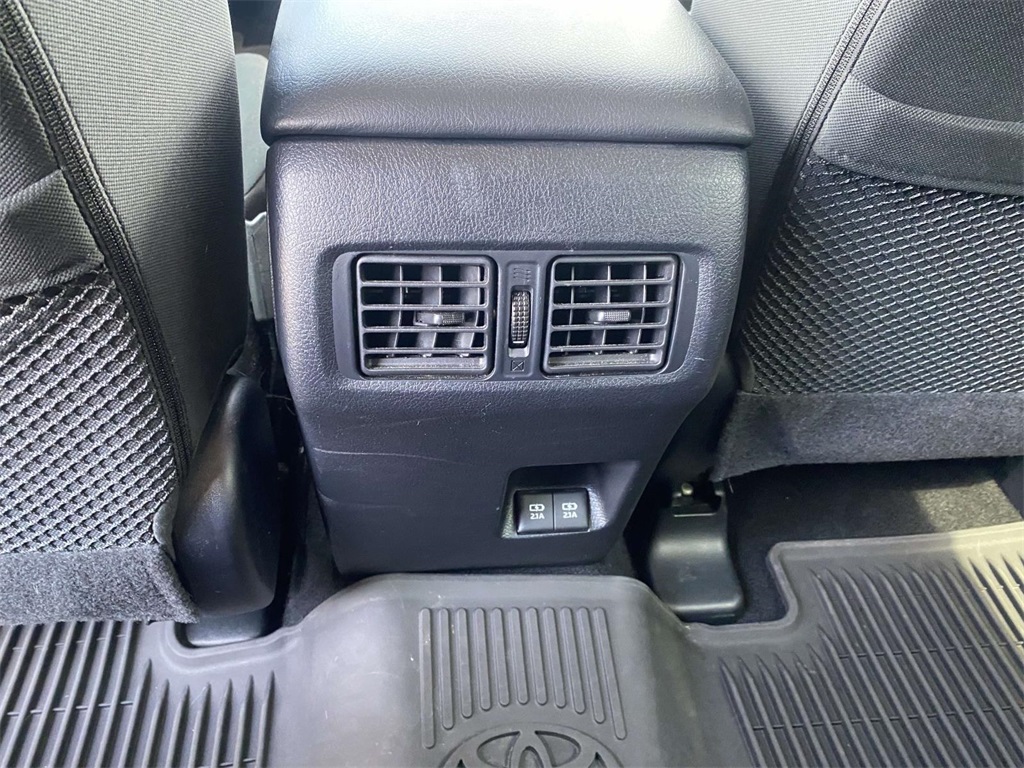 2022 Toyota 4Runner SR5 photo 10