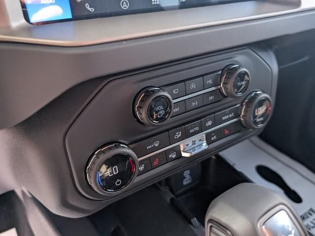 2025 Ford Bronco Outer Banks photo 58