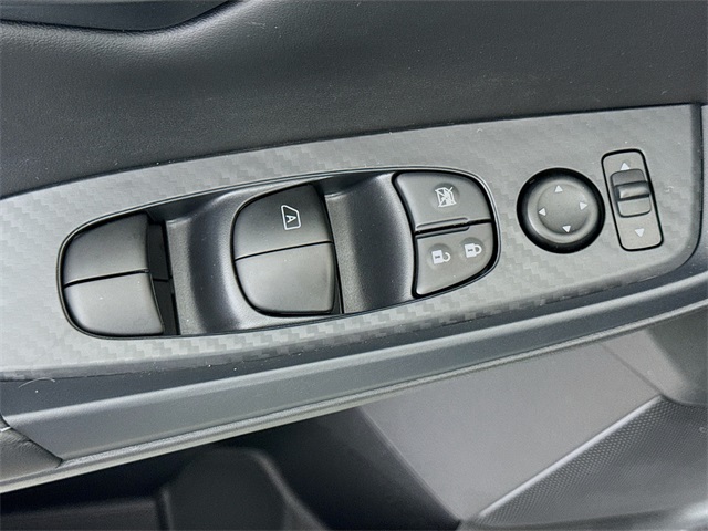 2025 Nissan Sentra S photo 11
