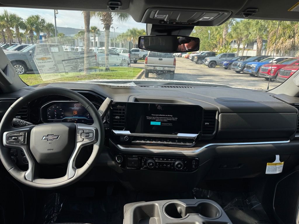 2025 Chevrolet Silverado 1500 RST photo 16