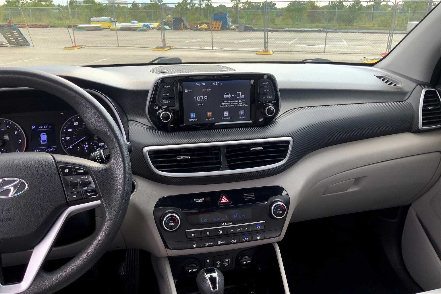 2019 Hyundai Tucson Sport photo 3