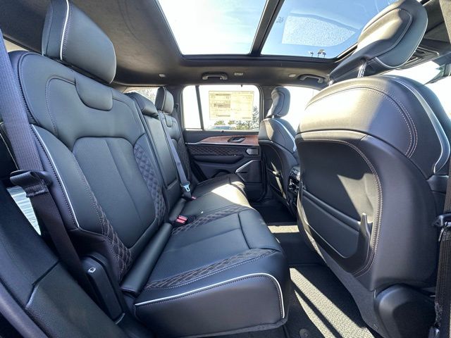 2025 Jeep Grand Cherokee Summit Reserve photo 28