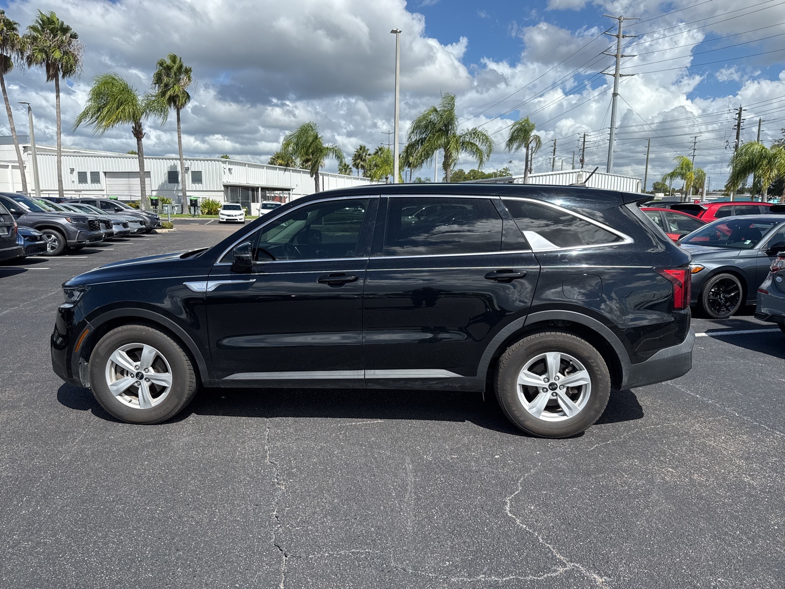 2021 Kia Sorento LX photo 3