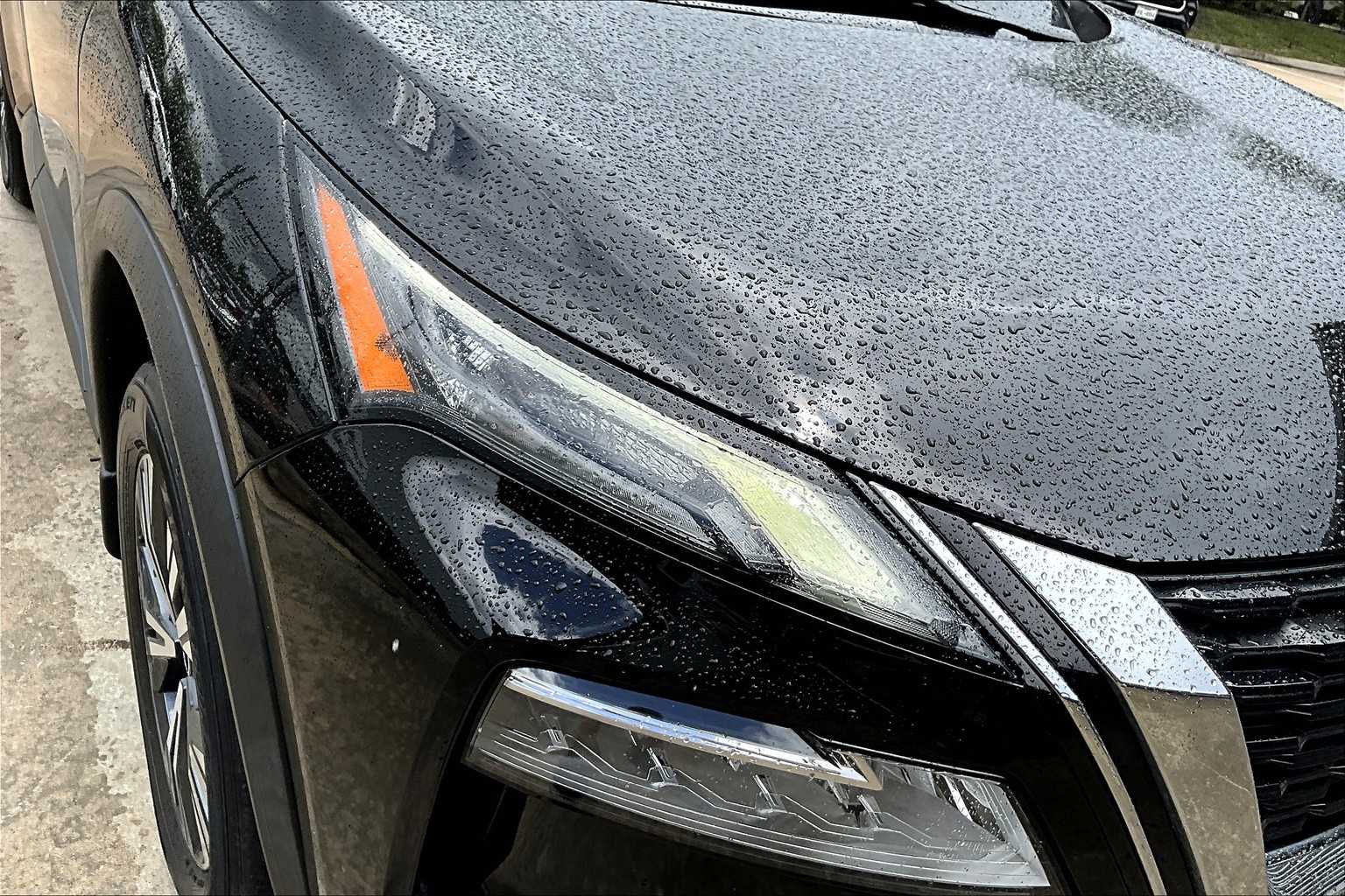 2022 Nissan Rogue SV photo 25