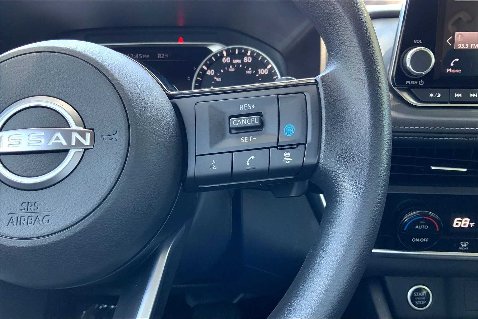 2023 Nissan Rogue SV photo 20