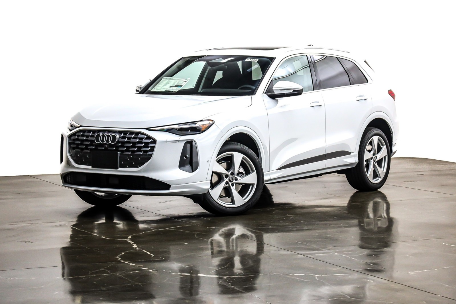 2025 Audi New Q5 Premium Plus's photo