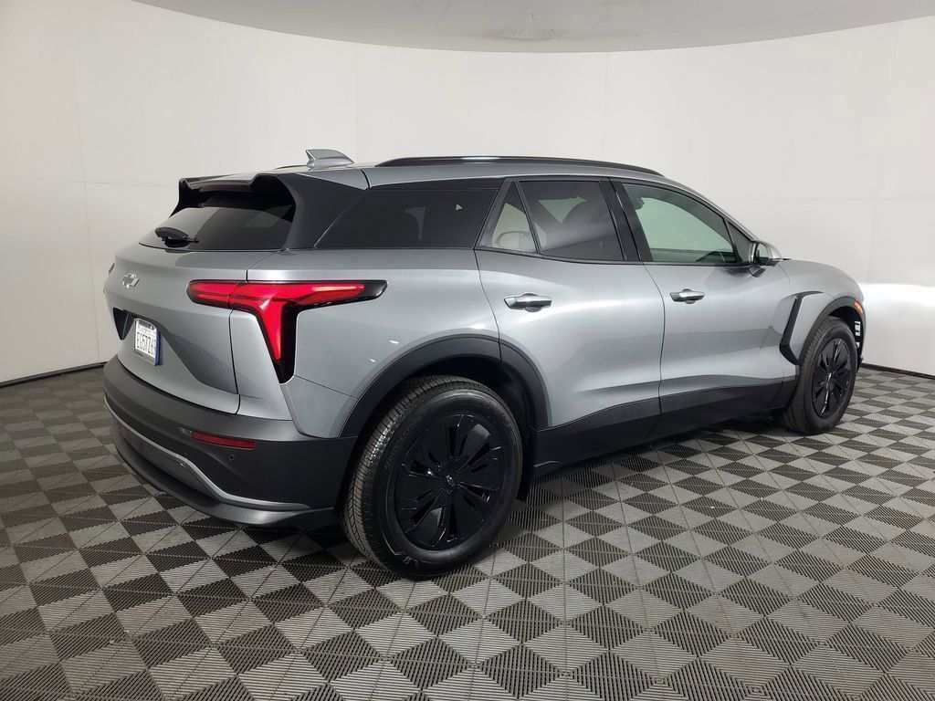 2025 Chevrolet Blazer EV photo 4